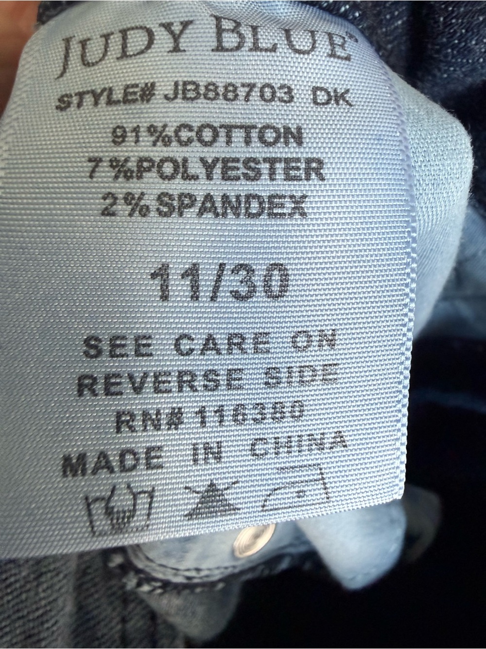 11/30 Judy Blue High-Rise Skinny Jeans in Dark Blue - Picture 3 of 3